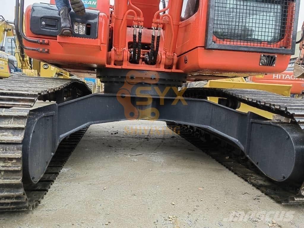 Doosan DX 225 LC حفارات زحافة