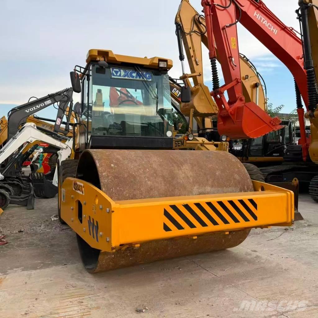 XCMG XS 143 J مداحل أحادية الأسطوانة