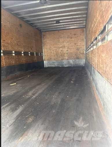 Hino 185 شاحنات ذات هيكل صندوقي