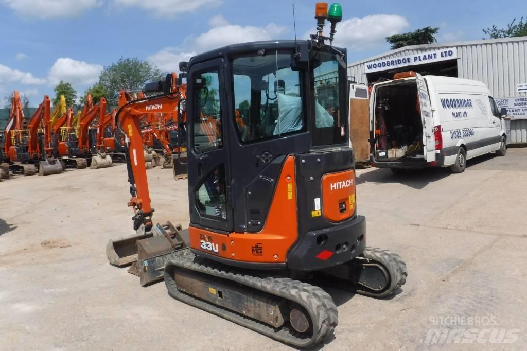 Hitachi ZX 33 U-6 حفارات صغيرة أقل من 7 طن (حفارات صغيرة)