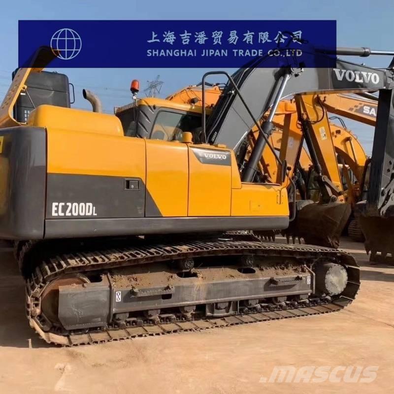 Volvo EC 200 حفارات زحافة