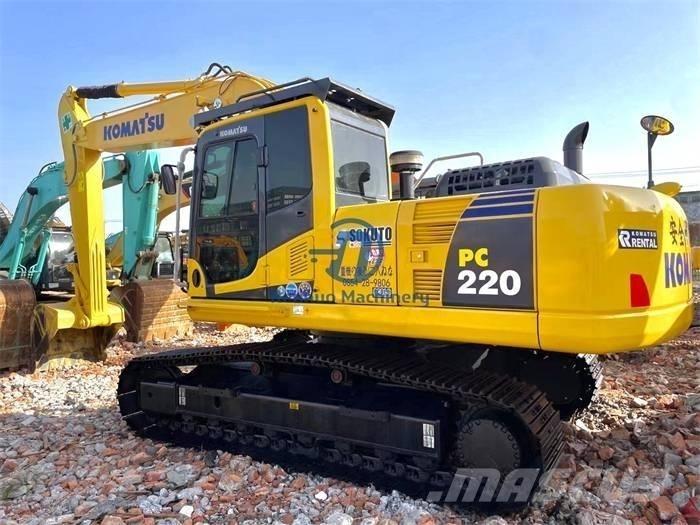 Komatsu PC 220-8 حفارات زحافة