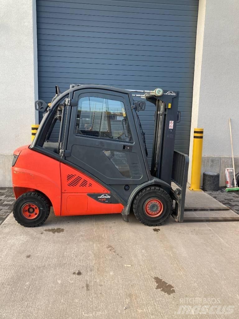 Linde H25D/600/393 شاحنات الديزل