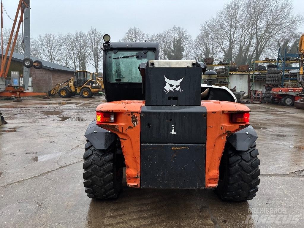 Bobcat T 35.105 L مناولات متداخلة