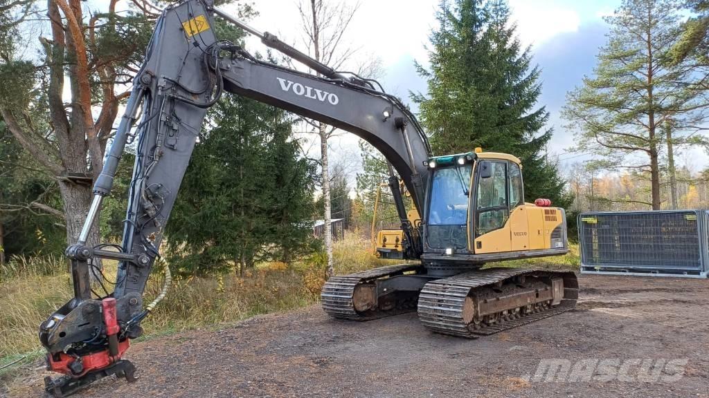 Volvo EC 180 C L حفارات زحافة