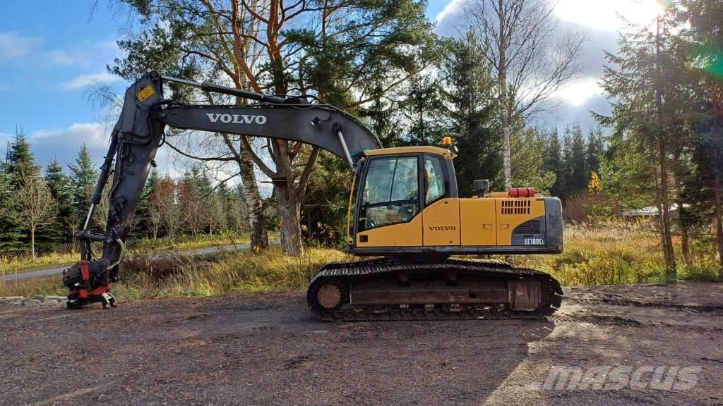 Volvo EC 180 C L حفارات زحافة