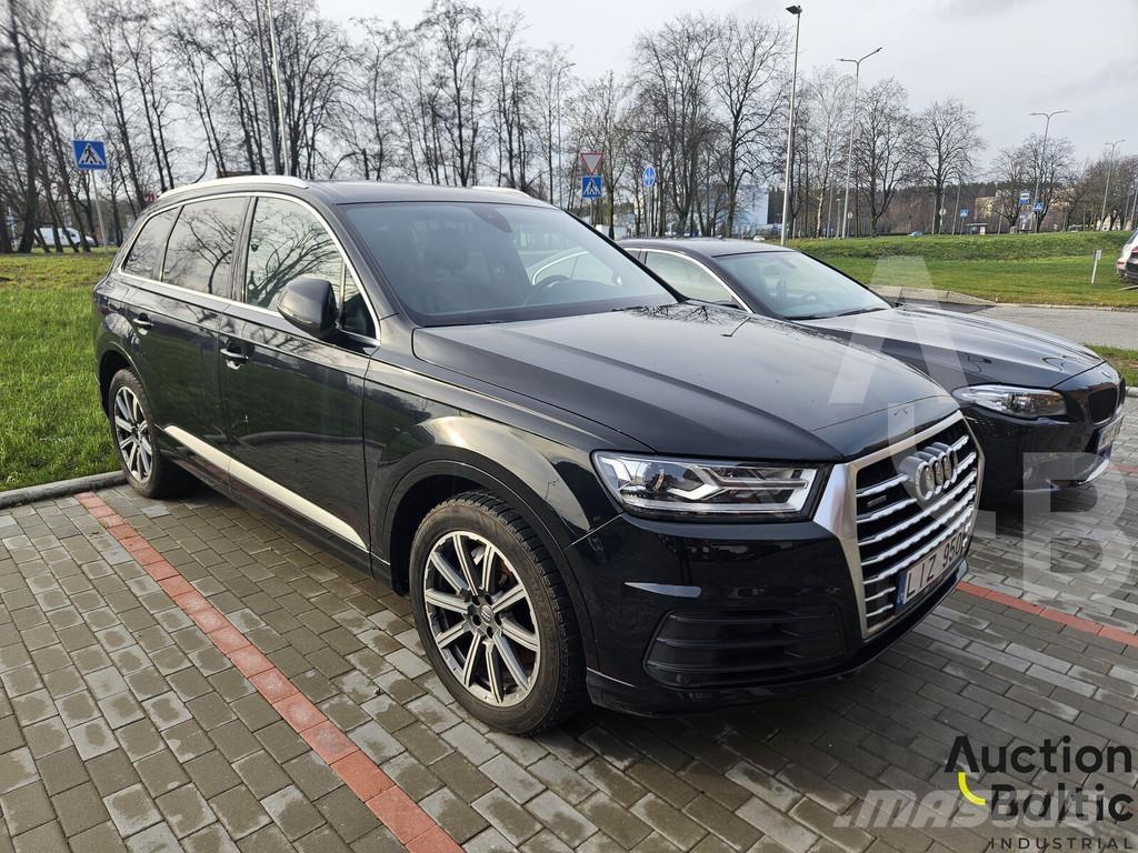 Audi Q7 سيارات