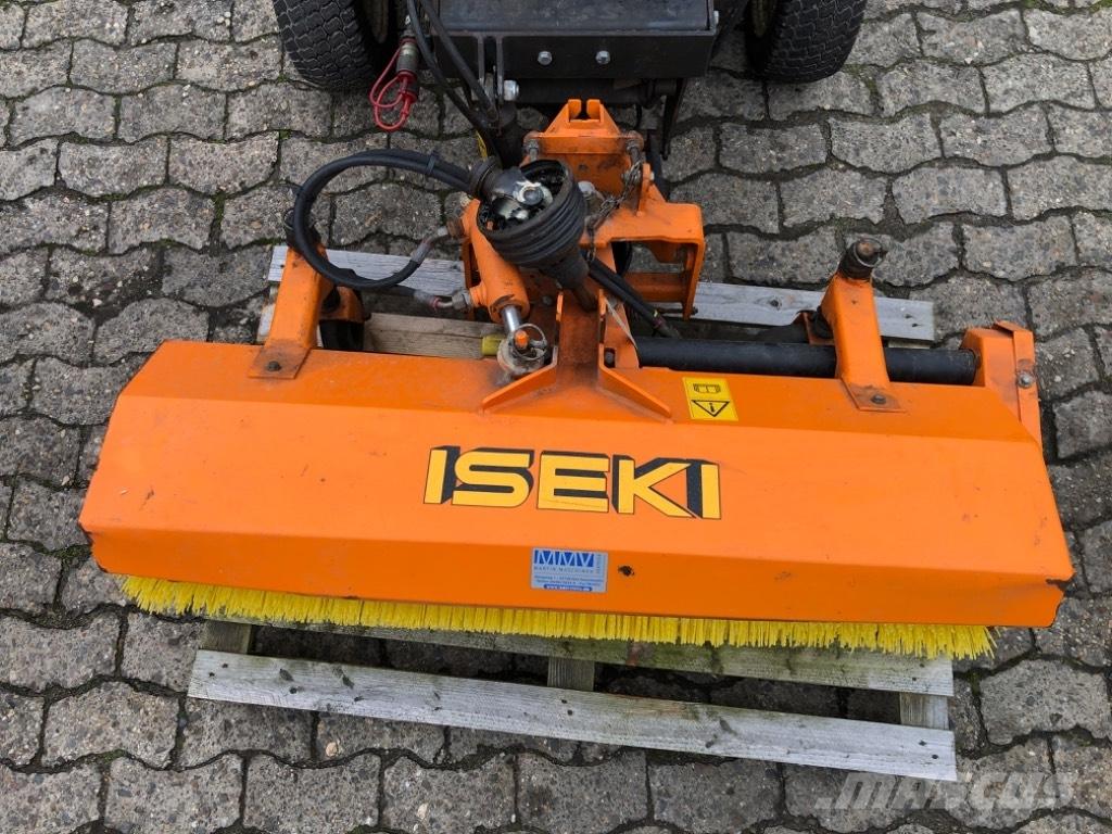 Iseki KL 110 كناسات