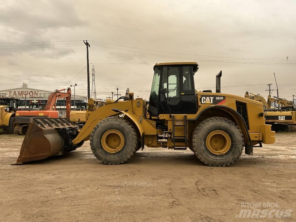 CAT 962 H لوادر بعجل