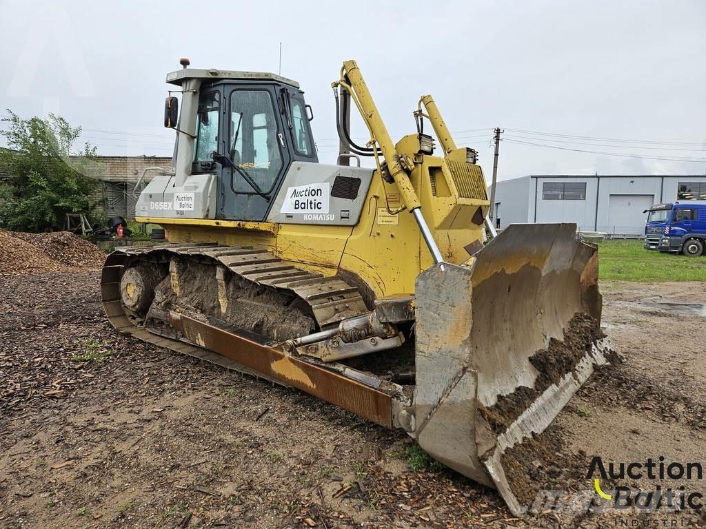 Komatsu D65EX-12 بلدوزرات مجنزرة