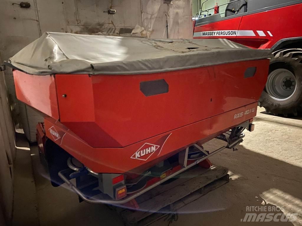 Kuhn Axis 40.1 W معدات فرد المواد المعدنية