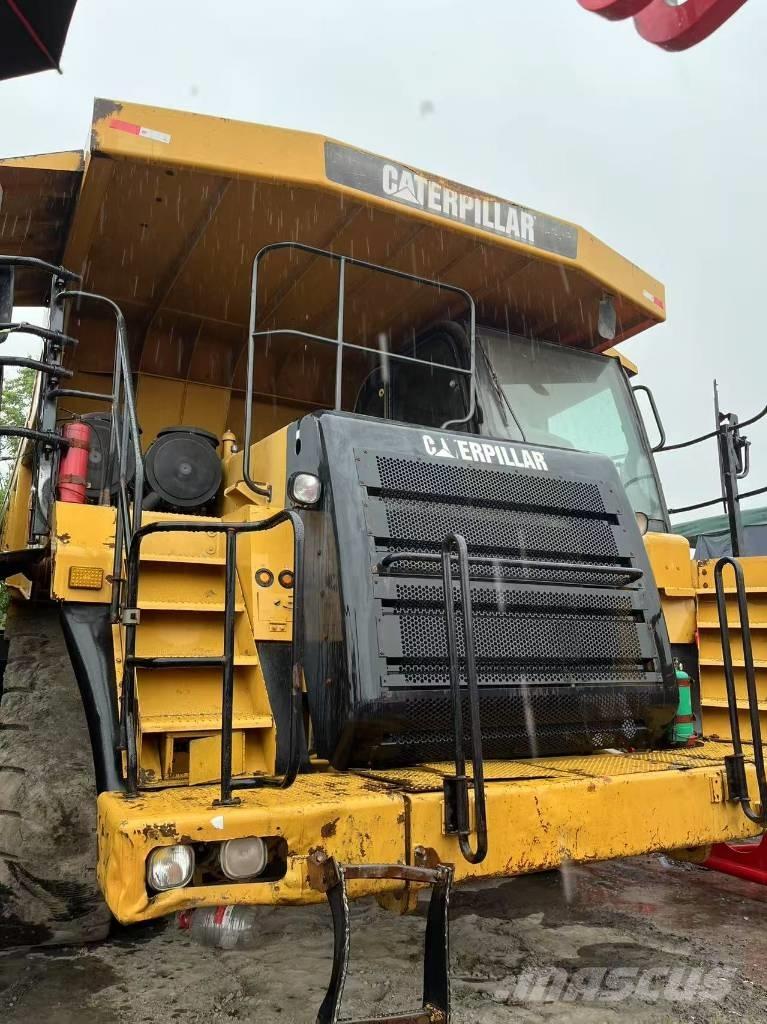 CAT 773 F شاحنات المخلفات الصلبة