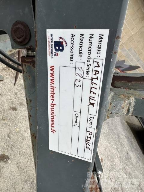 Mailleux MANIBALLE ملزمات الحزم