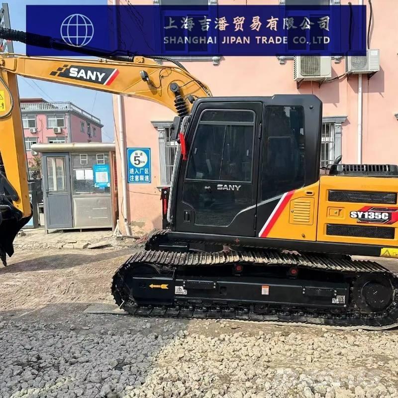Sany SY 135 C حفارات زحافة