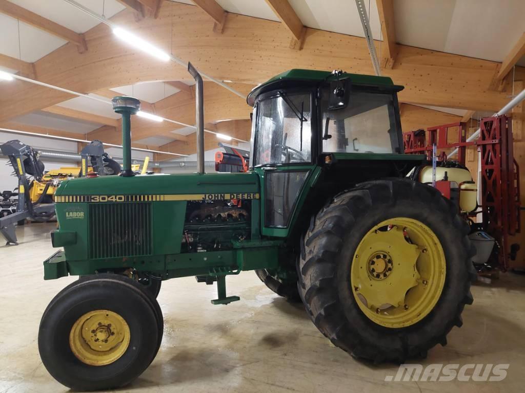 John Deere 3040 الجرارات