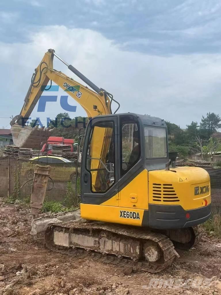 XCMG XE 60 DA حفارات زحافة