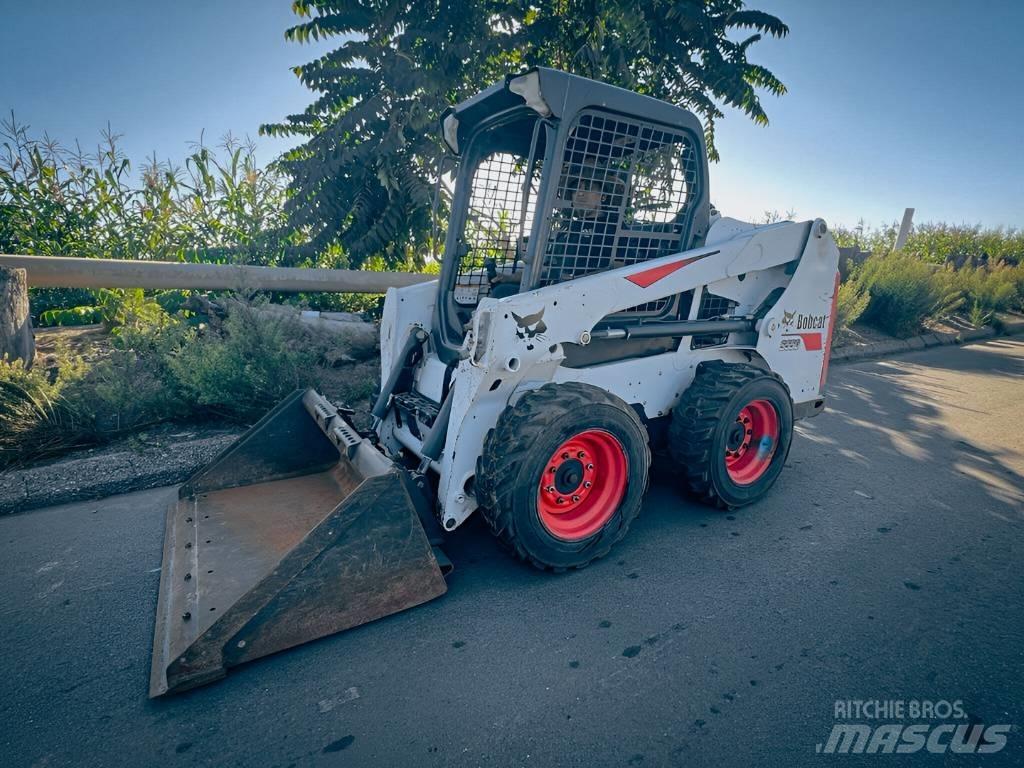 Bobcat S 550 لوادر انزلاقية التوجيه