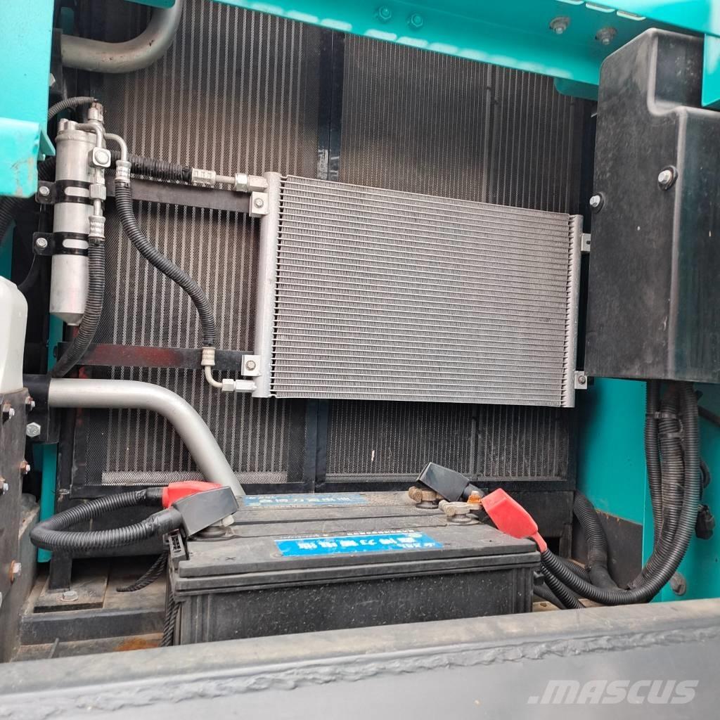 Kobelco SK 200-8 حفارات زحافة