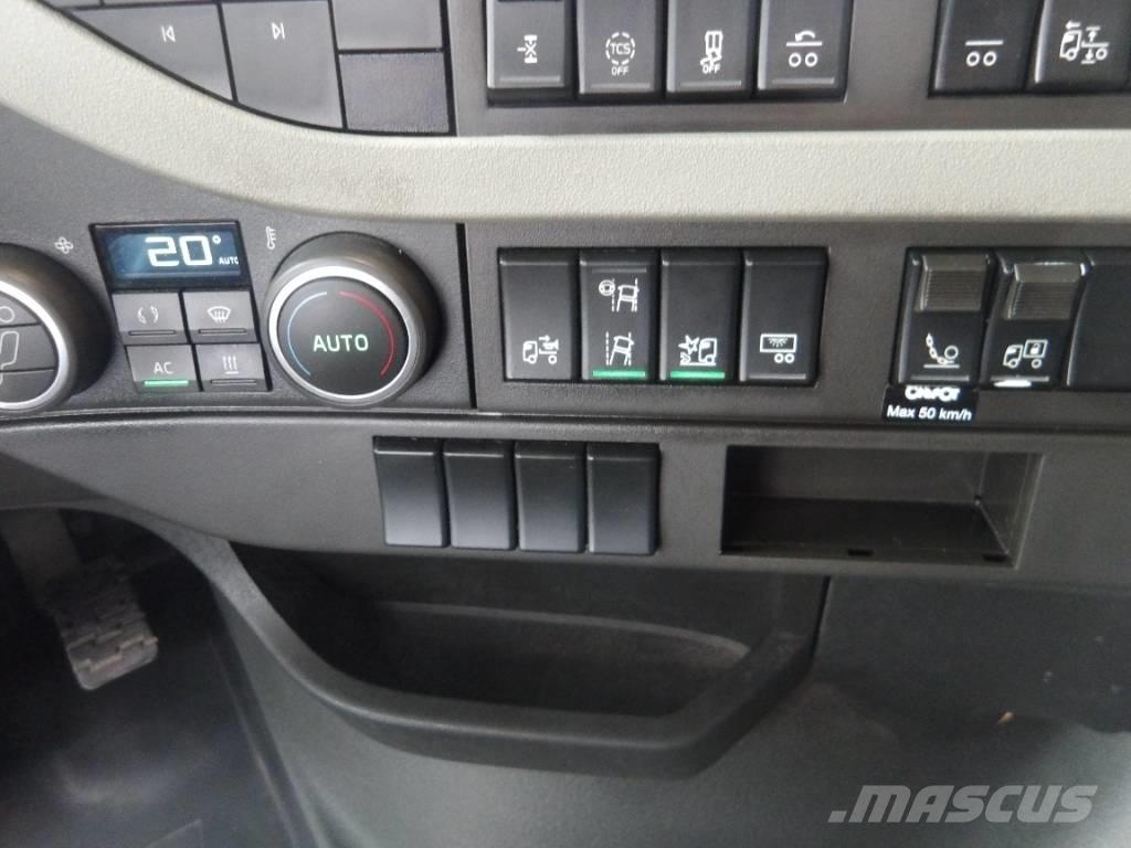 Volvo FH   12.8 6x2 شاحنات الحاويات