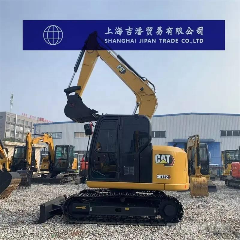 CAT 307 E حفارات وسط 7 طن - 12 طن