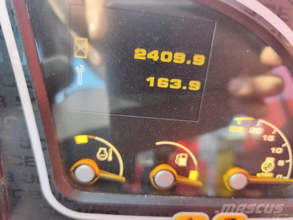 JCB 540-200 مناولات متداخلة