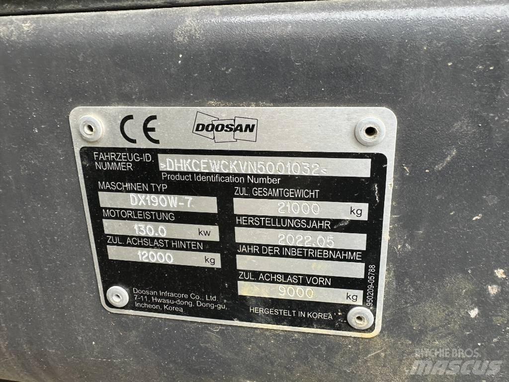Doosan DX 190 W-7 حفارات بعجل