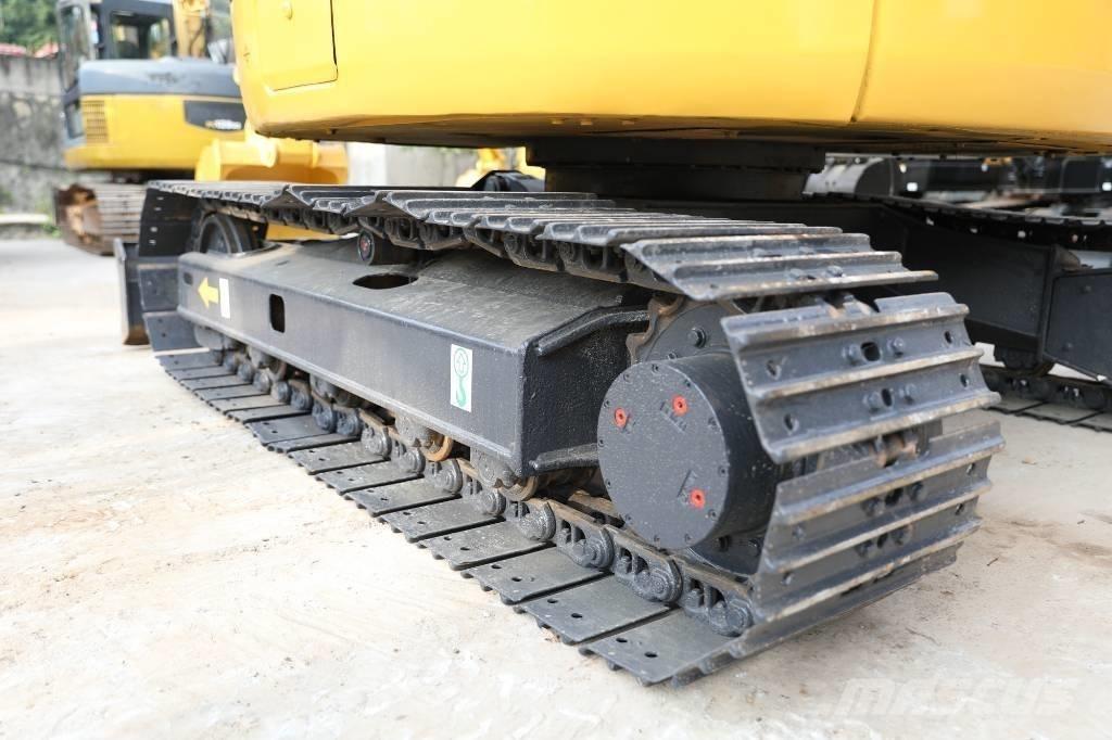 Komatsu PC 78 US-6 حفارات وسط 7 طن - 12 طن