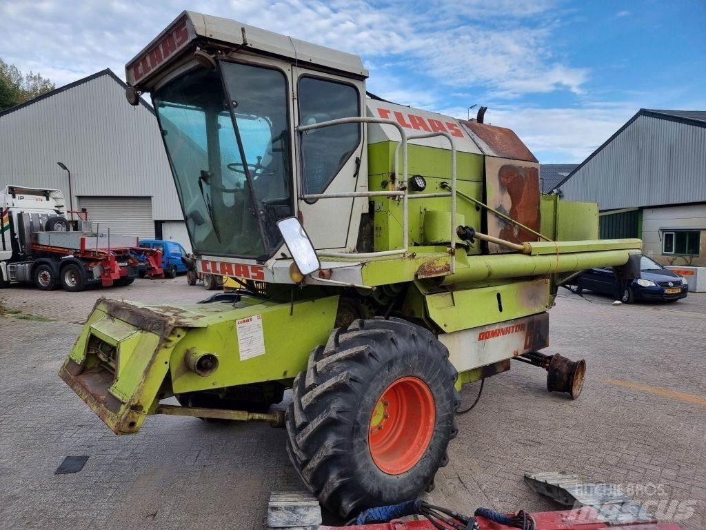 CLAAS 68s حصادات