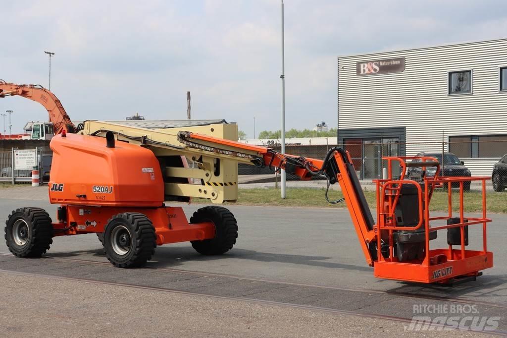 JLG 520AJ رافعات سلة مفصلية
