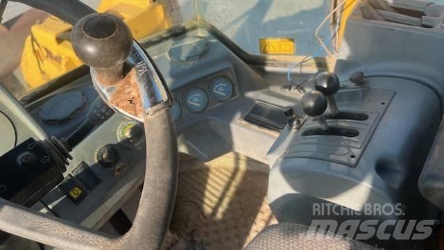 Volvo L 180 C لوادر بعجل