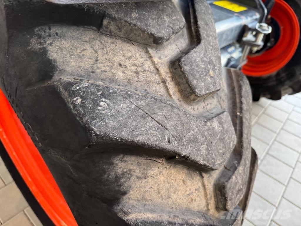 Bobcat TL 470 HF معدات مناولة لأغراض الزراعة