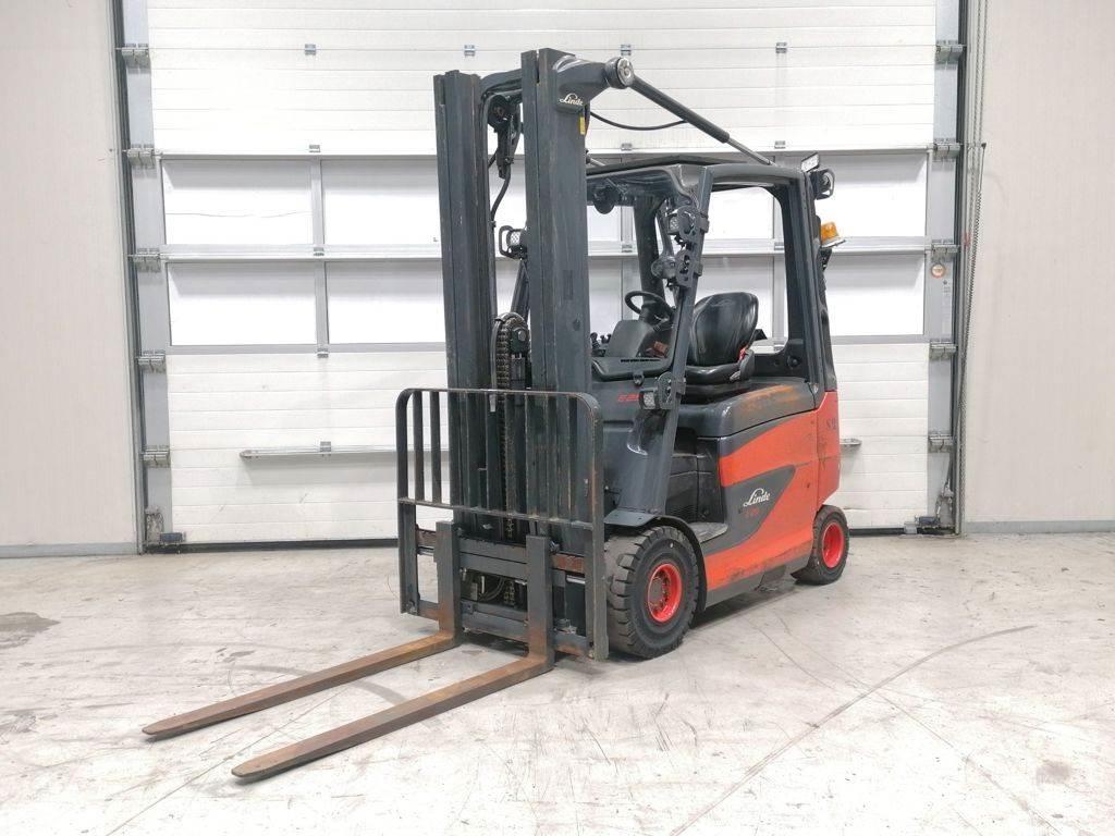 Linde E25H-01/600 شاحنات ذات رافعات شوكية تعمل بالكهرباء