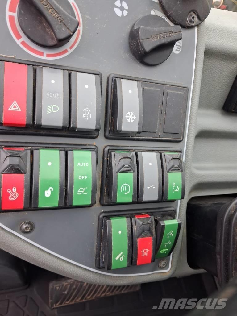 Kramer KT 559 معدات مناولة لأغراض الزراعة