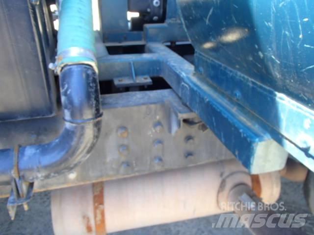 Ford LT 9513 شاحنات ذات صهاريج
