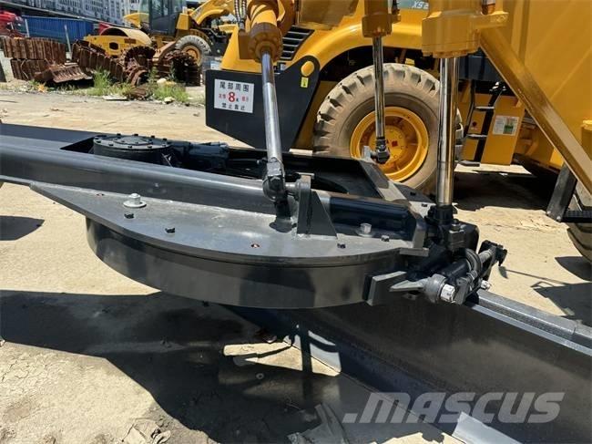 XCMG GR 180 معدات تمهيد الطرق