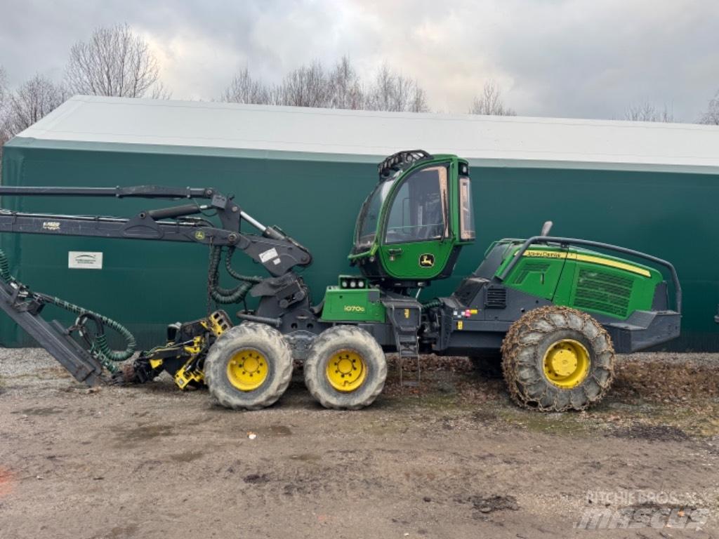 John Deere 1070G حصادات