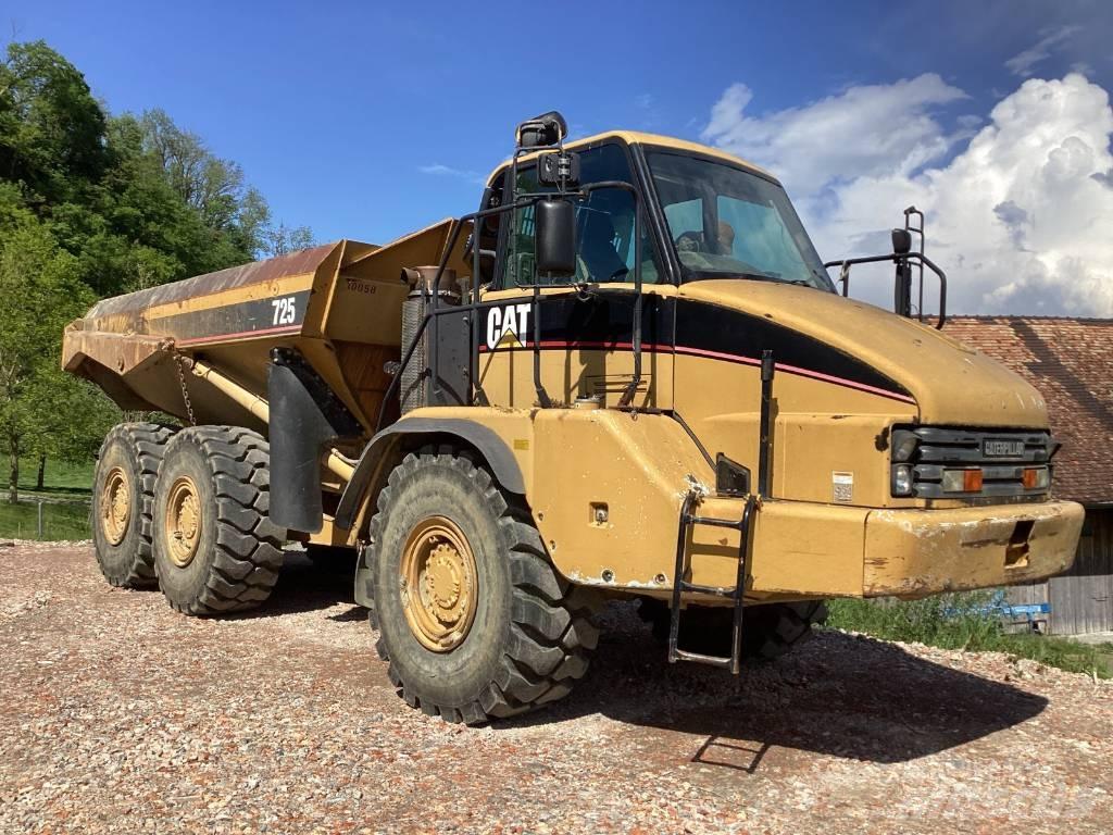 CAT 725 ساحبات مفصلية