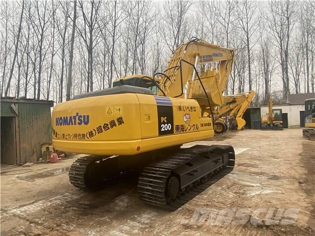 Komatsu PC 200-7 حفارات زحافة