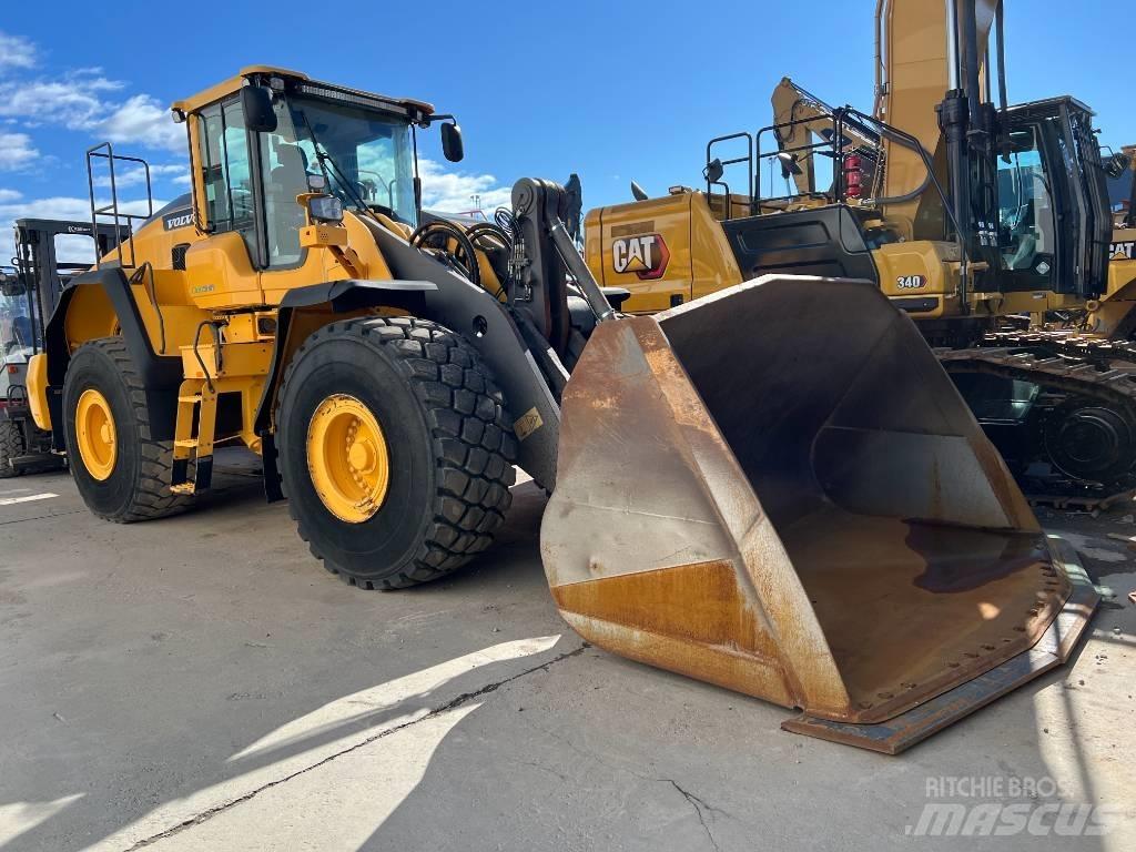 Volvo L180H لوادر بعجل