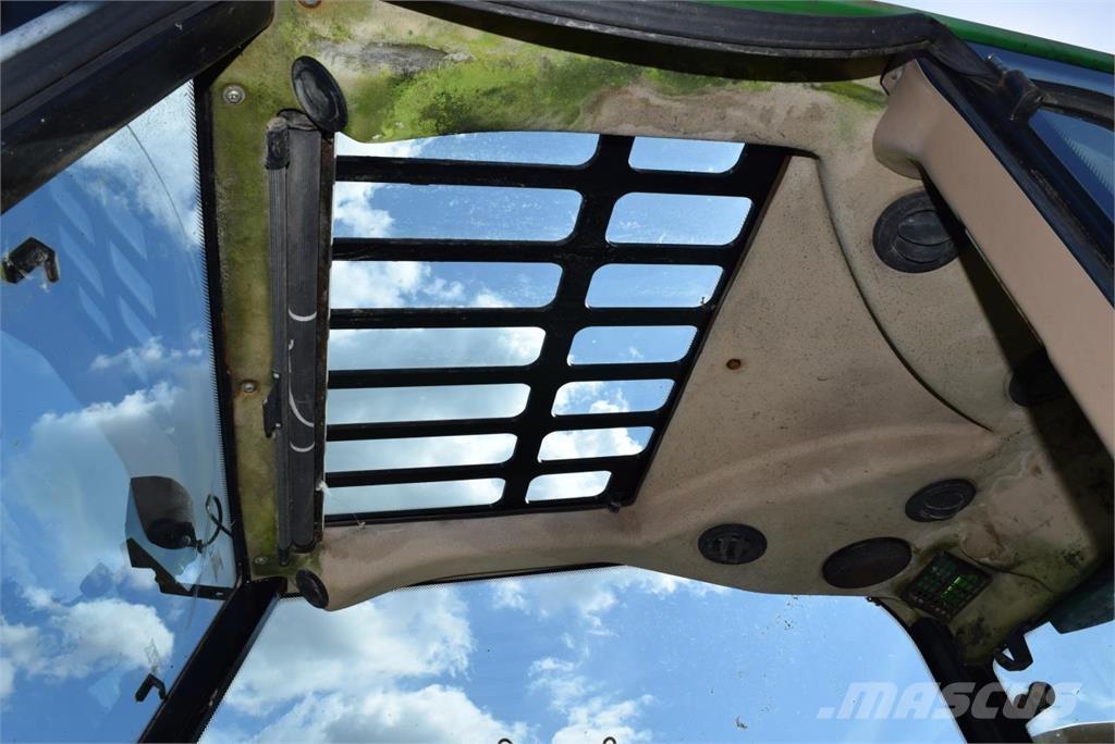 John Deere 3200 رافعات سلة تلسكوبية