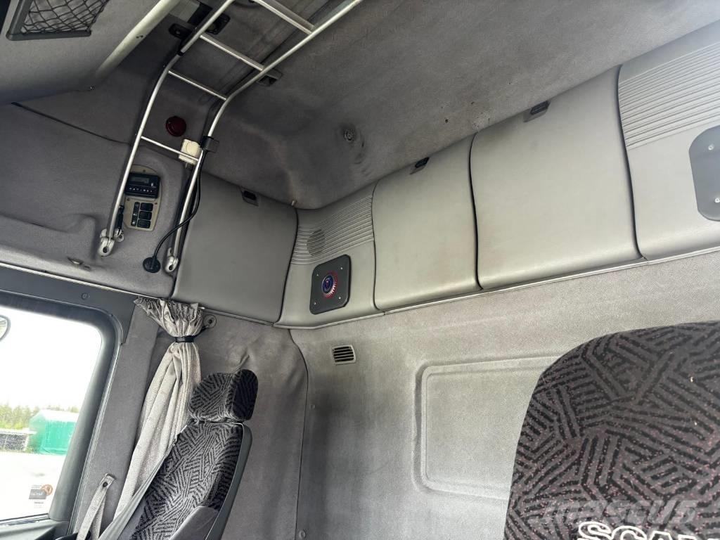 Scania 144 L 460 وحدات الجر