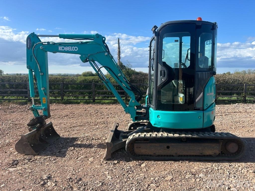 Kobelco SK 28 SR حفارات صغيرة أقل من 7 طن (حفارات صغيرة)