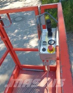 SkyJack SJ 12 رافعات مقصية الشكل