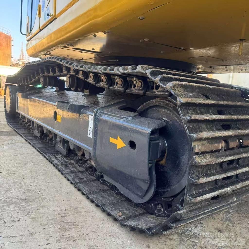 Komatsu PC 300 حفارات زحافة