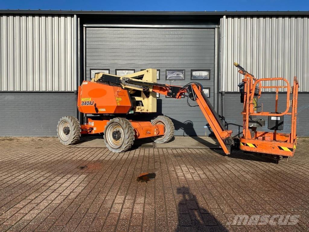 JLG 340AJ رافعات سلة مفصلية