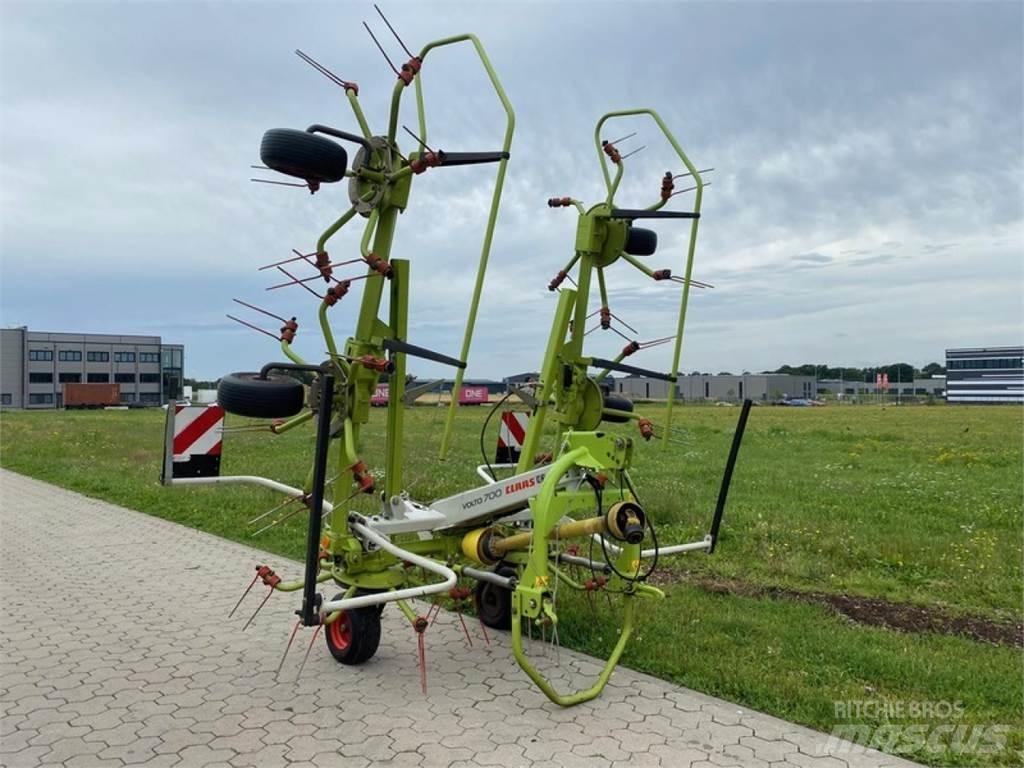 CLAAS VOLTO 700 مكابس وميبسات التبن