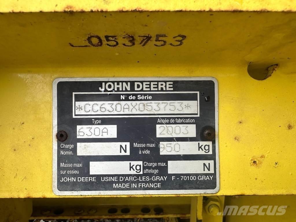 John Deere 630 A حصادات الأعلاف