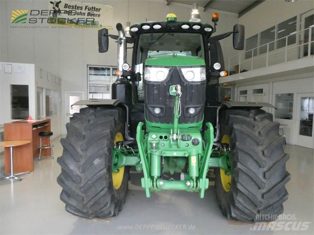 John Deere 6250R الجرارات