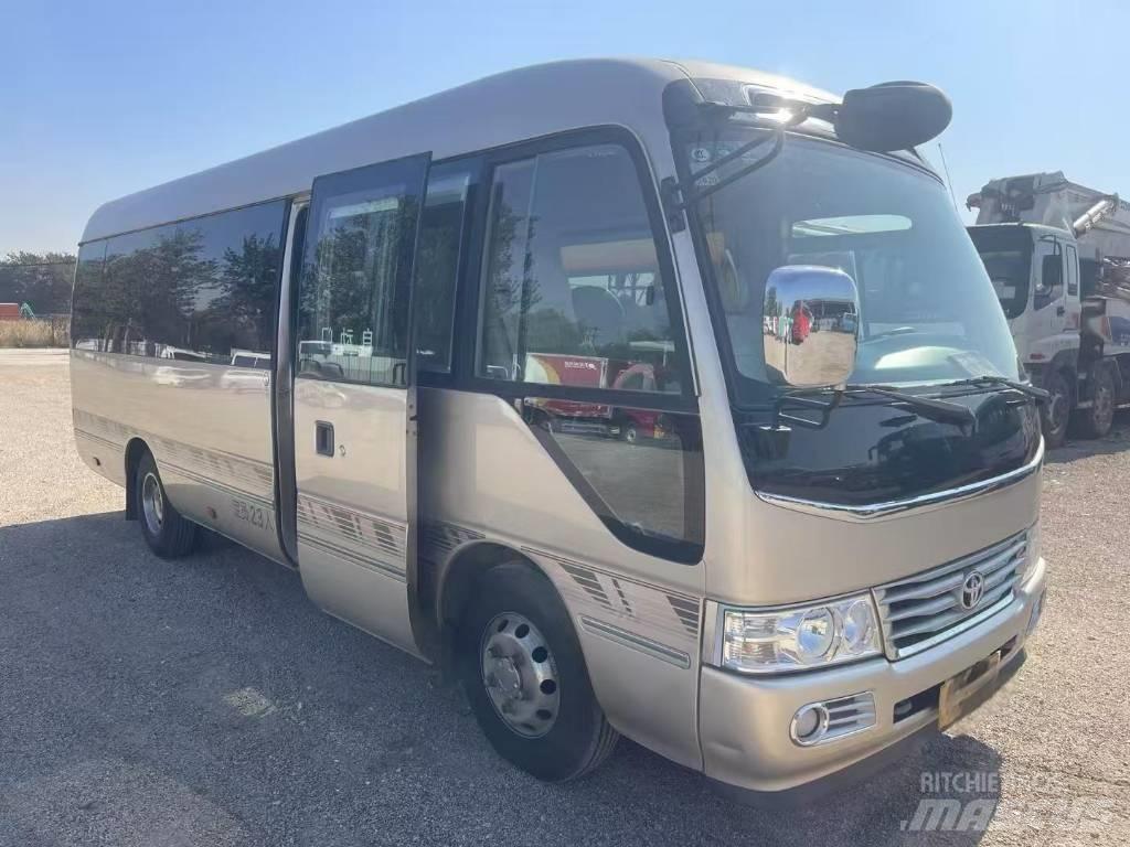 Toyota Coaster حافلة داخل المدينة