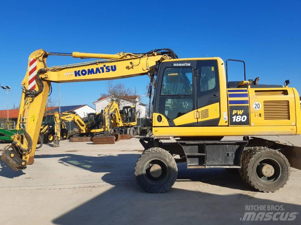 Komatsu PW180-11 حفارات بعجل